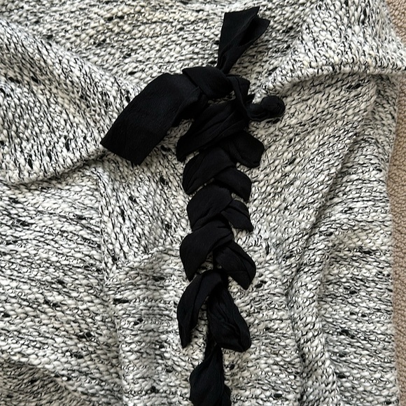 CLUB MONACO Sweater - Picture 5 of 7